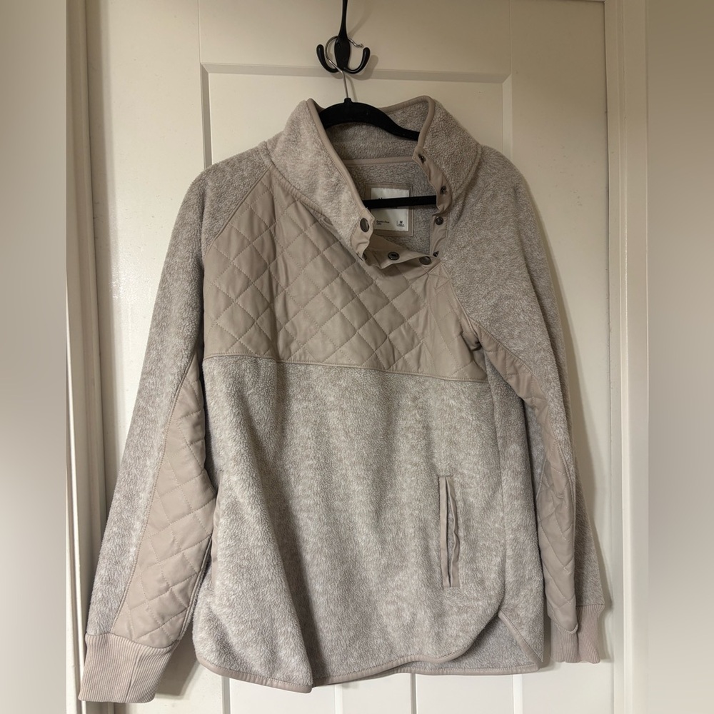 Abercrombie & Fitch Beige Quilted Panel Pullover Jacket